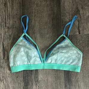 Colsie Floral Green Triangle Bralette with Adjustable Straps